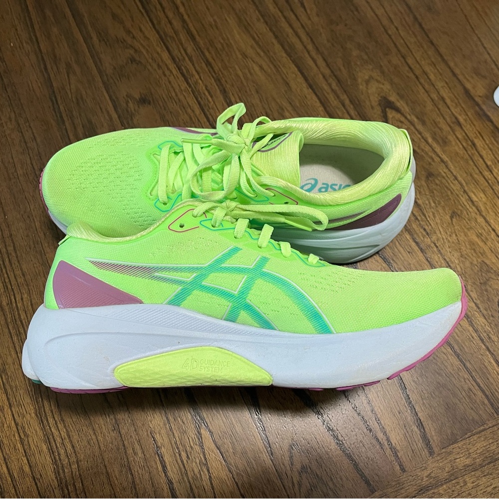 ASICS Kayano